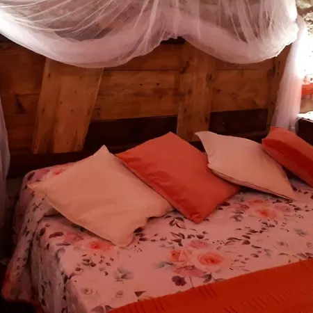 La Fiaschetta Casa Vacanze... Holiday home *