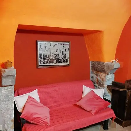 La Fiaschetta Casa Vacanze... Holiday home *