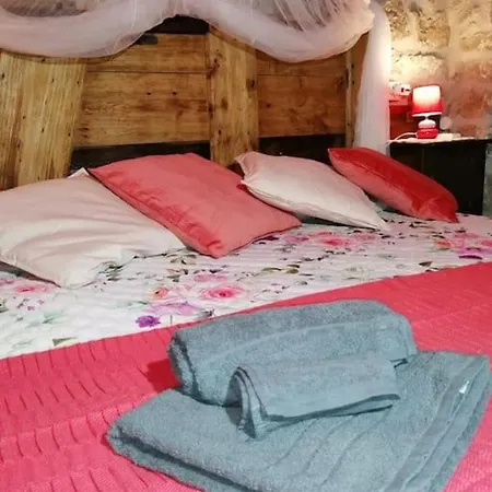 La Fiaschetta Casa Vacanze... Holiday home *